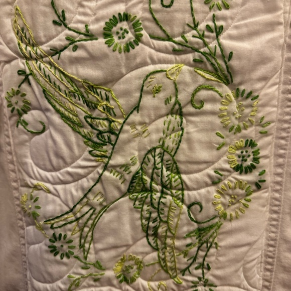New Look Upcycled White Denim Jacket Birds in Flight Quilt Patching - Picture 3 of 5